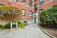 Building Photo - 212 Larchmont Acres