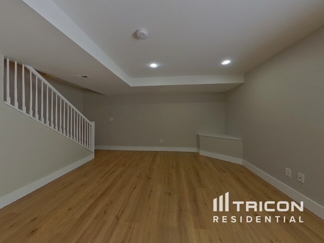 Building Photo - 419 Mt Cameron Ct