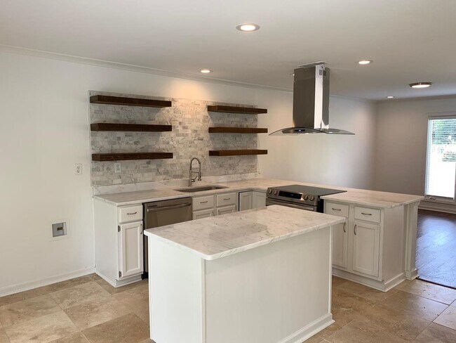 Building Photo - 8935 Enton Cove