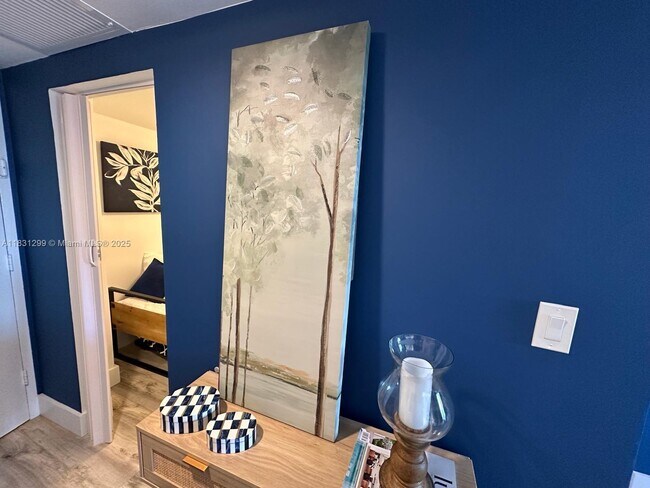 Building Photo - 5401 Collins Ave
