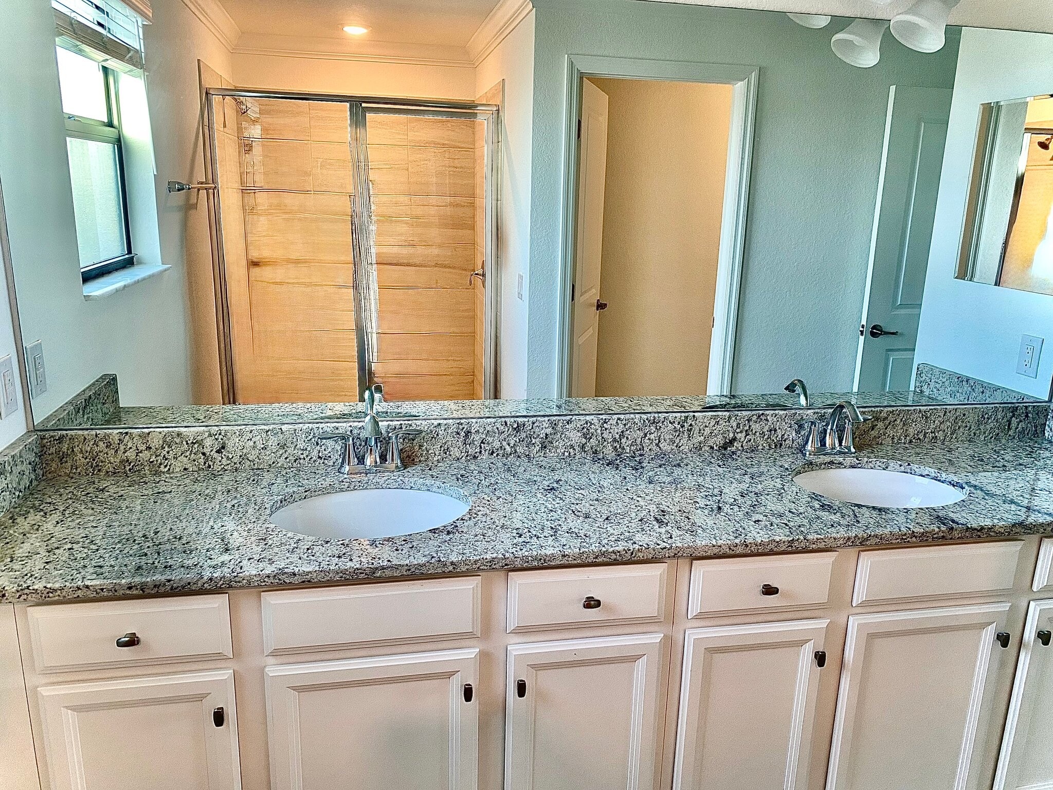 Building Photo - 14598 Cantabria Dr