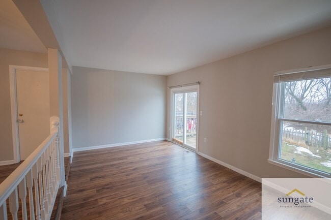 Building Photo - 21 Robin Ridge Ct