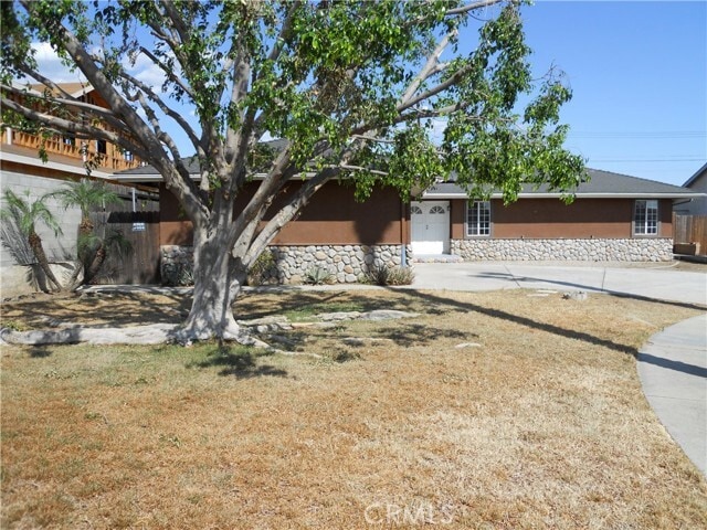 Building Photo - 630 N Darwood Ave