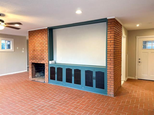 Building Photo - 1505 Ronne Dr