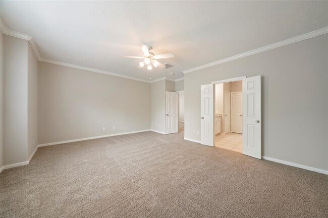 Building Photo - 130 W Burberry Cir