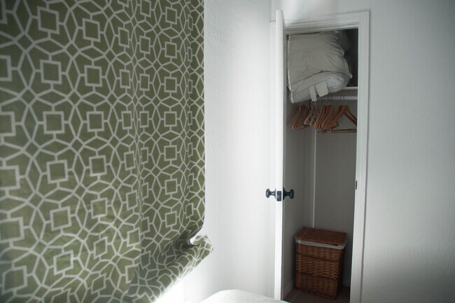 Second bedroom - 1024 S Orange Dr