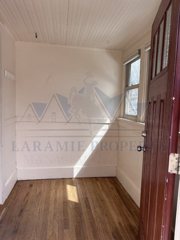 Building Photo - 911 S 9th St