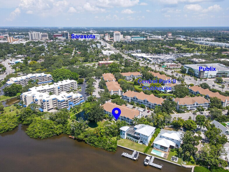 Building Photo - 850 S Tamiami Trl
