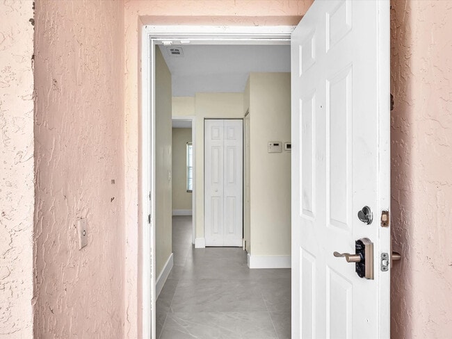 Building Photo - 13400 NW 5th Ct