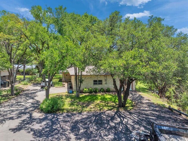 Building Photo - 508 Morris Dr