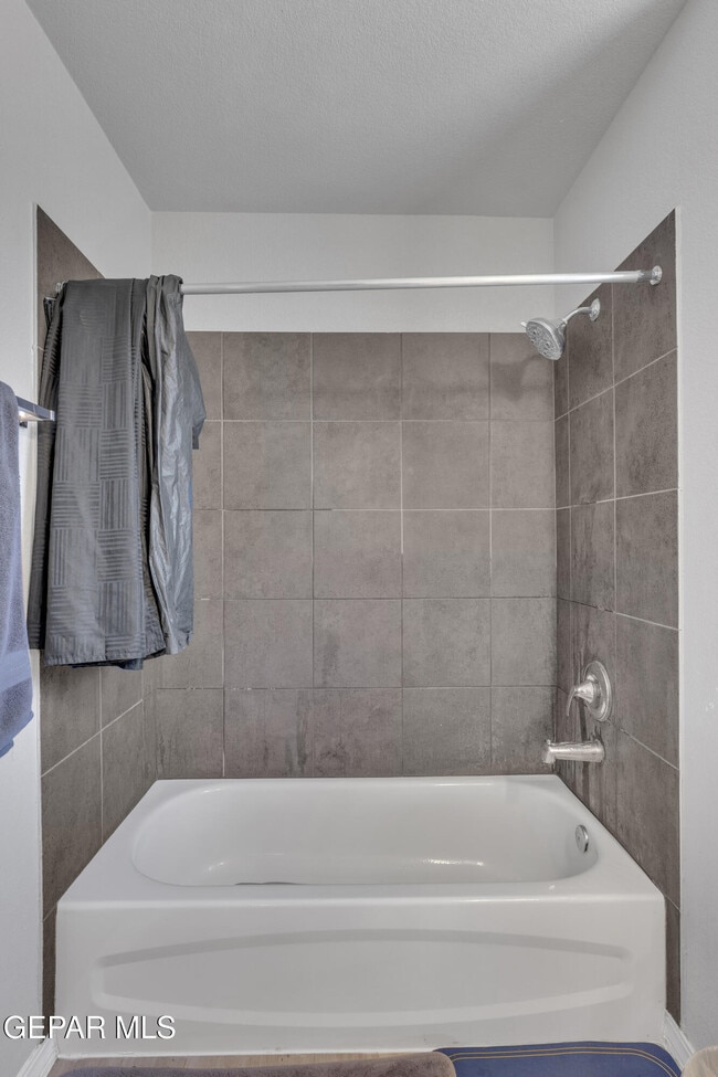 Building Photo - 14557 Desert Poppy Ct