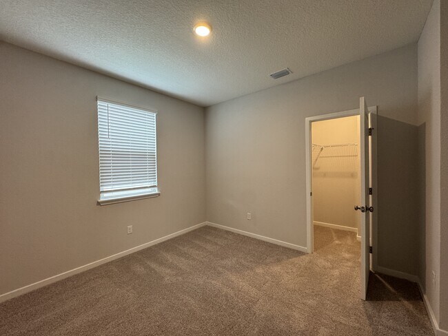 Building Photo - 96422 Stillpoint Wy