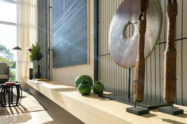 Building Photo - 10203 Collins Ave