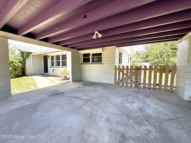 Building Photo - 4780 E Key Dr