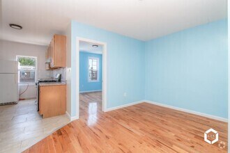 Building Photo - 3 bedroom in BROOKLYN NY 11203