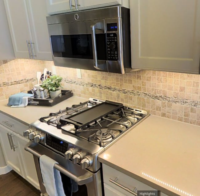 Building Photo - 4742 SW Volcano Ave