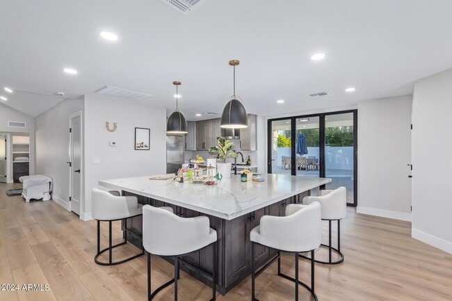 Building Photo - 15832 N 62nd Pl