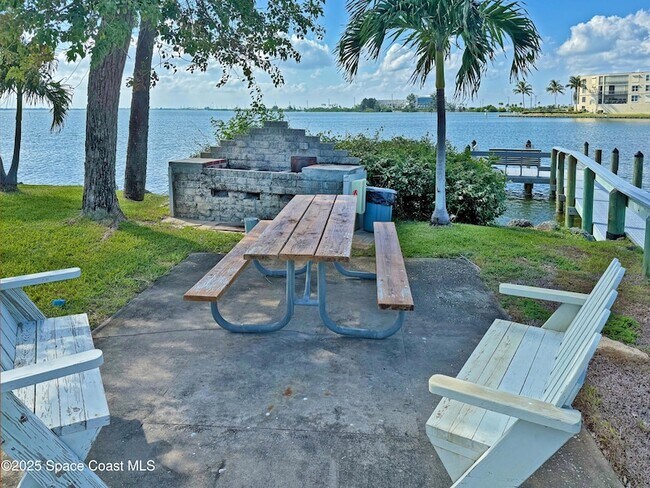 Building Photo - 3799 S Banana River Blvd