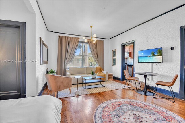 Building Photo - 900 16th St