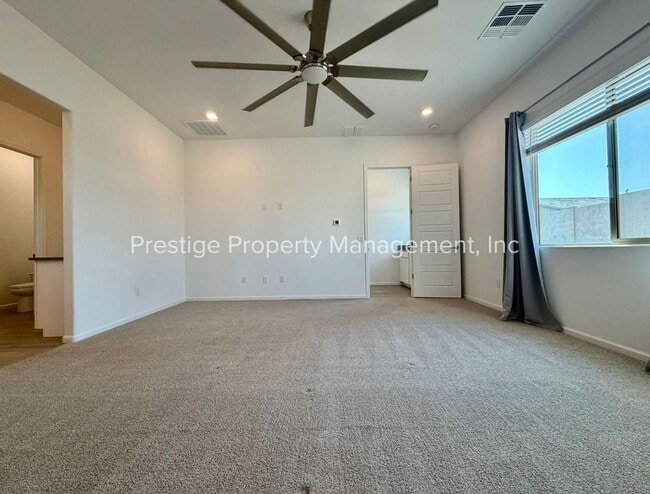 Building Photo - 10848 W Yates Ln