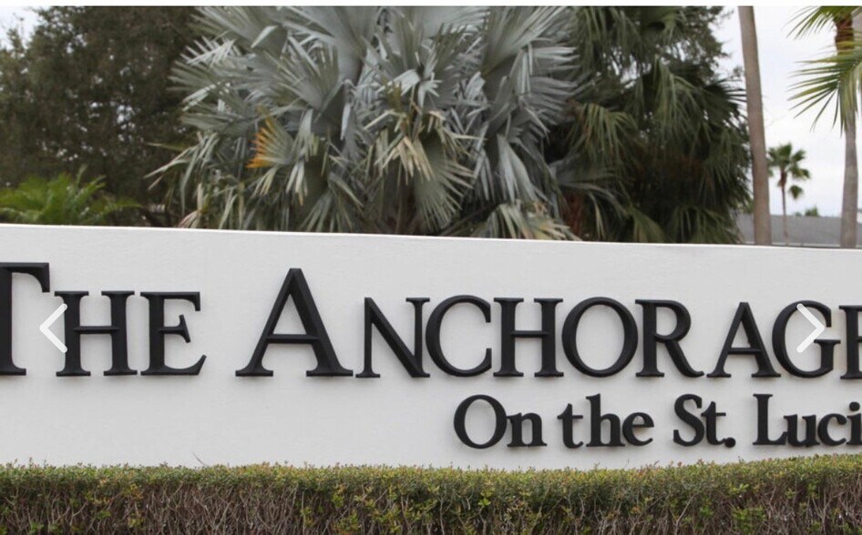 Building Photo - 2504 SE Anchorage Cove