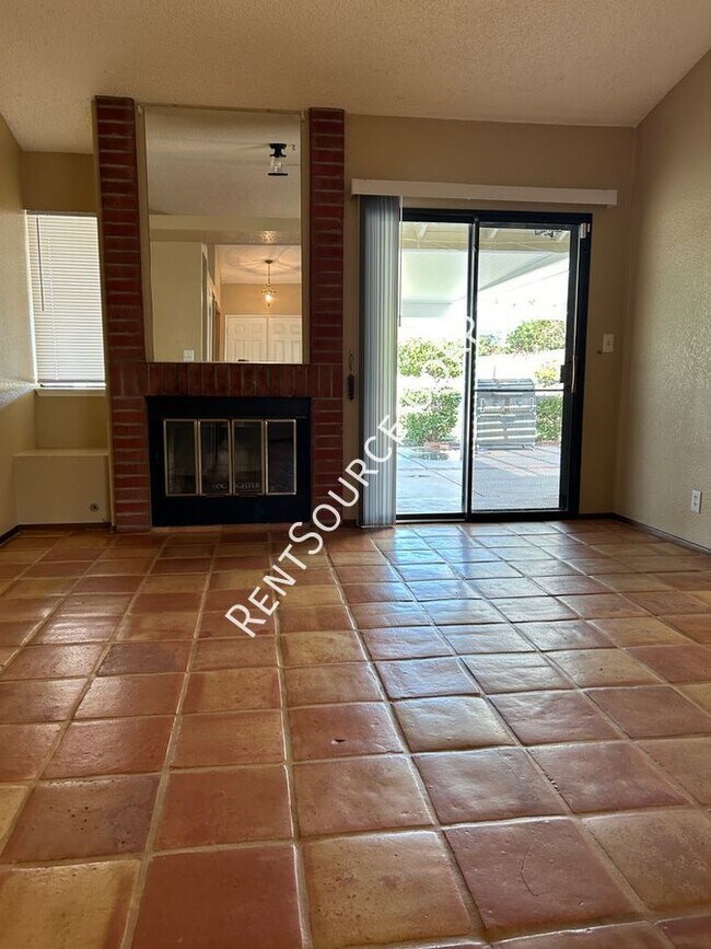 Building Photo - 4663 Cocina Ln