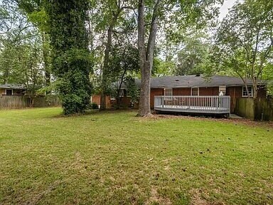 Building Photo - COMING SOON — Available August 17 | 3BR/2BA Midtown Brick Ranch | Lawn Care, Pest Control & W/D I...