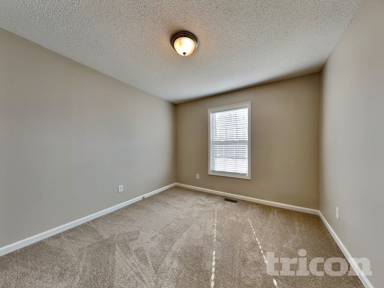 Building Photo - 7 Adair Cove