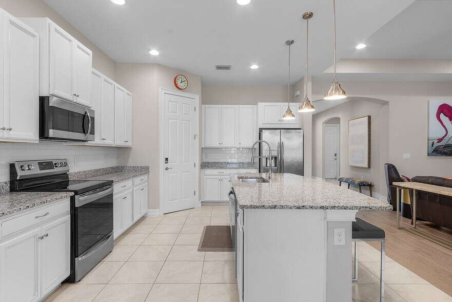 Kitchen - 14539 Kelson Cir