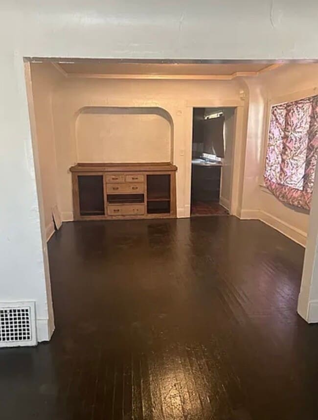 Building Photo - 3747 N 16th St