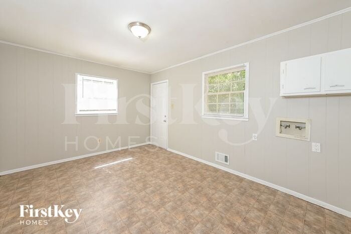 Building Photo - 4110 Rue St Germain