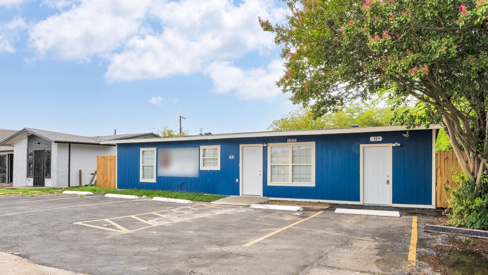 Building Photo - 4530 Walzem Rd