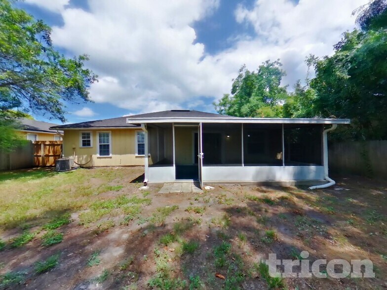 Building Photo - 7636 Collins Ridge Blvd