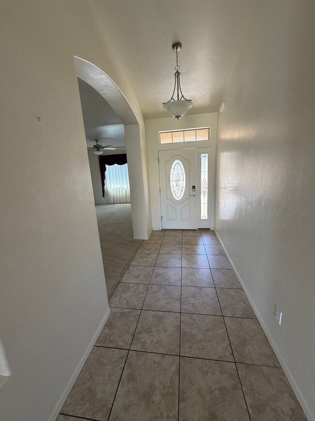 Building Photo - Large Family Home with SOLAR and Landscaping Maintenance Included!!