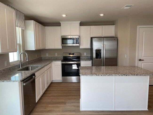 Building Photo - 3005 Edgemead Cir NW