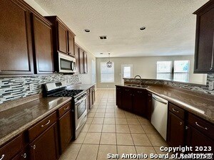 Building Photo - 543 Red Quill Nest