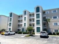 Building Photo - Waterfront 3 Bedroom, 2 Bath Penthouse, Sc...