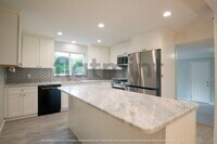 Building Photo - 7037 NE 137th St