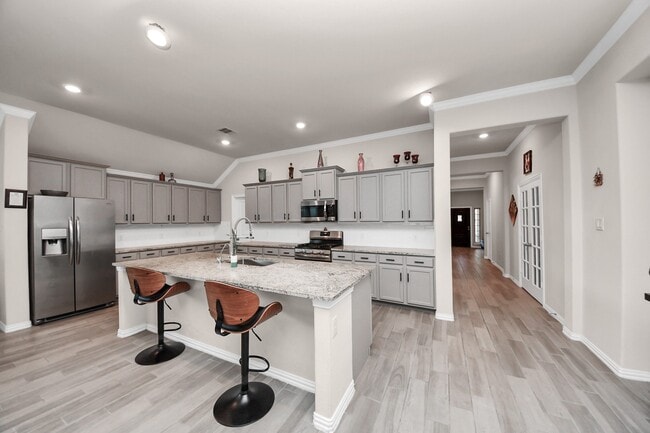 Building Photo - 28634 Monarch Cliffs Dr