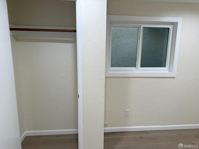 Building Photo - 258 Dorland St