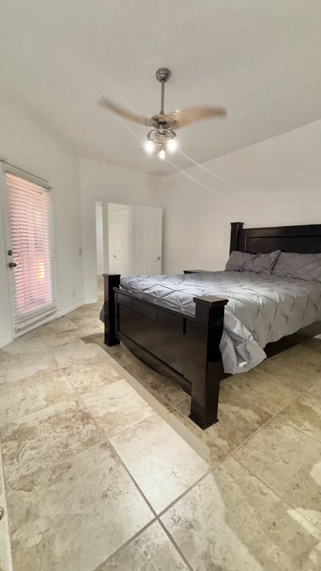 Building Photo - 3 Bedrooms and 3 Bathrooms Save $500 Move-in by April 1st!!