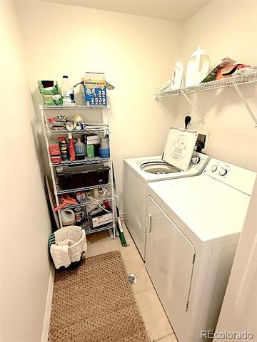 Building Photo - 2700 E Cherry Creek S Dr