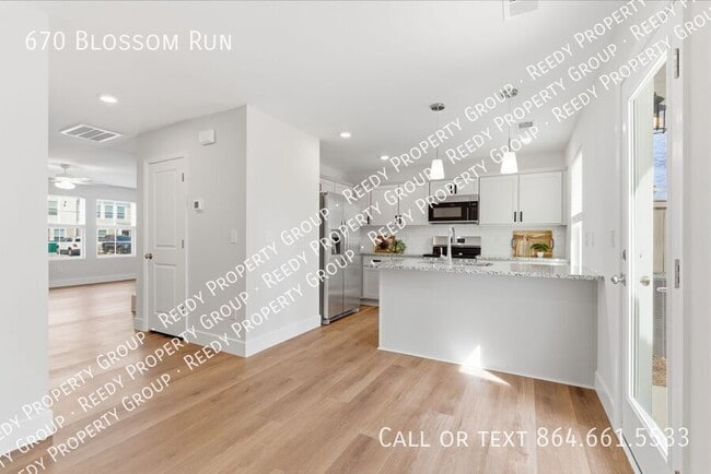 Building Photo - 670 Blossom Run