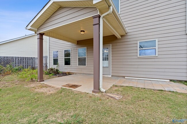 Building Photo - 7042 Camrose Ln NW