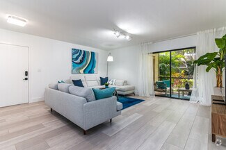 Living  Room - 261 Deer Creek Blvd