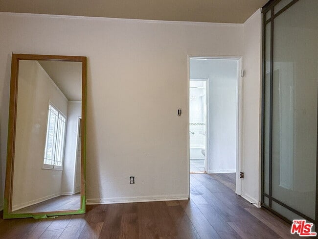 Building Photo - 1401 Dartmouth Dr