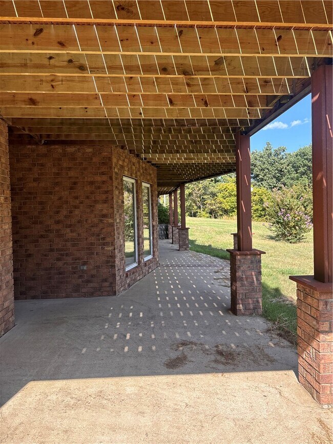 Building Photo - 15262 Shipe Rd