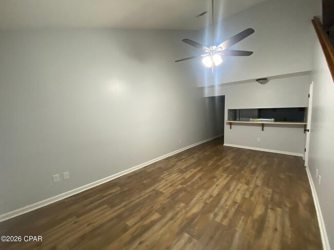 Building Photo - 631 S Hwy 22 A