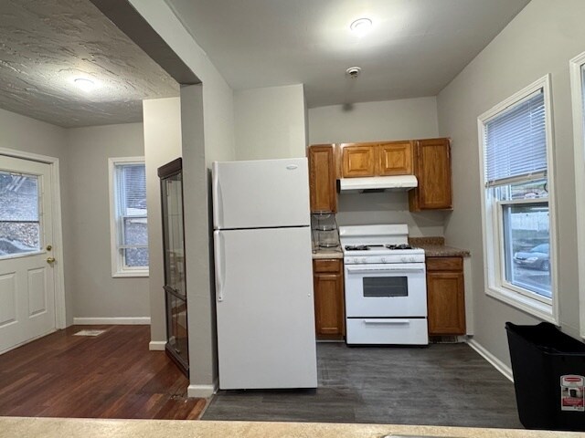 Building Photo - 2259 Potomac Ave