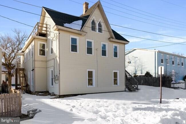 Primary Photo - 126 S 4th St